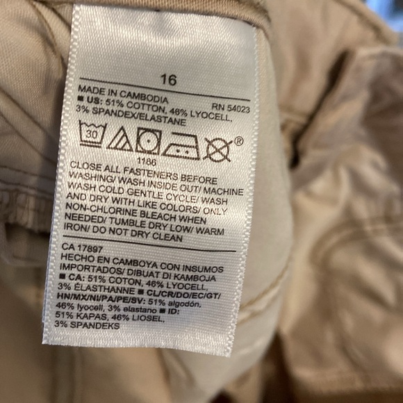 Old Navy Rockstar Khakis - Picture 4 of 4